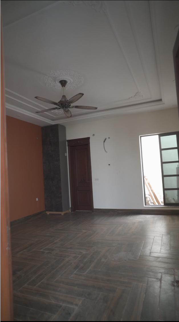 Project gallery image 14