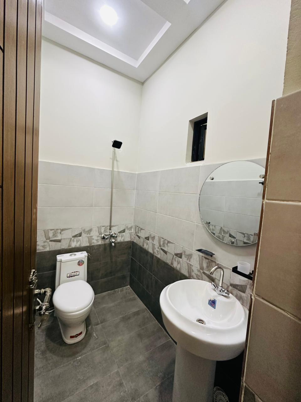 Property gallery image 17