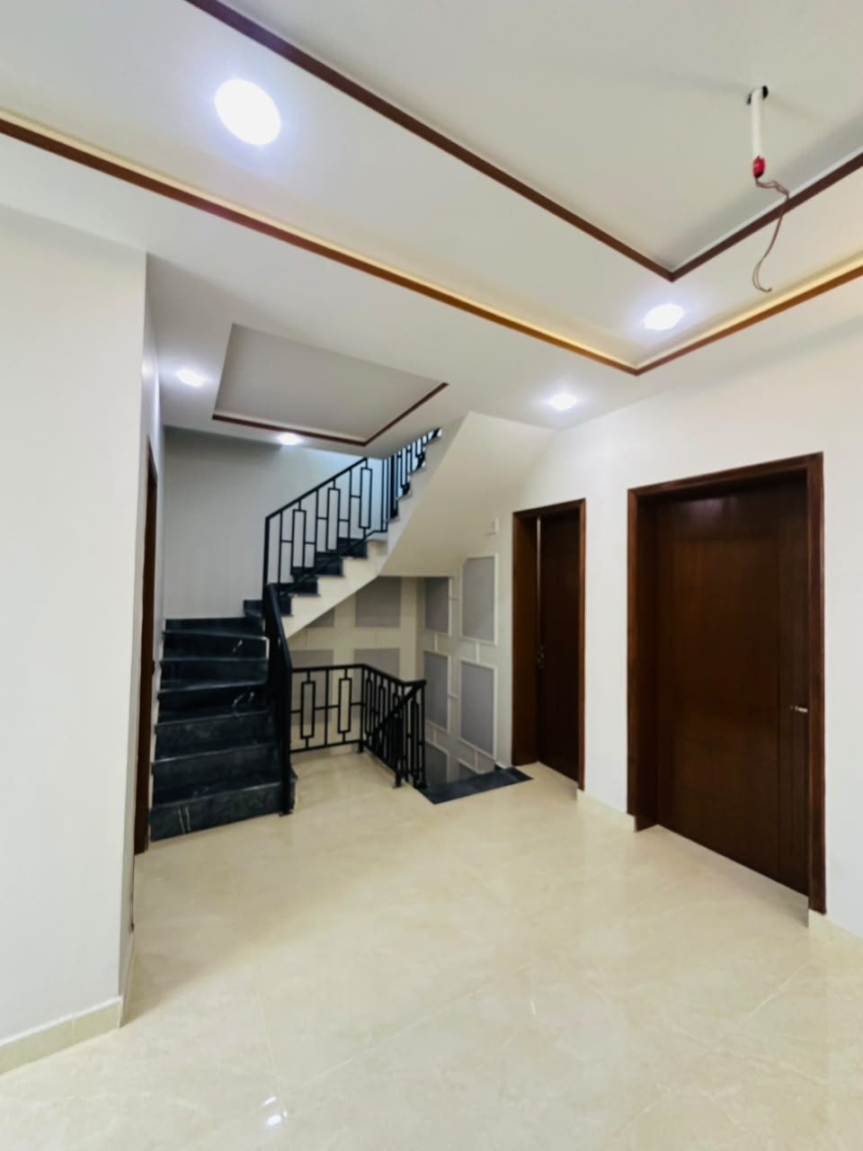 Property gallery image 3